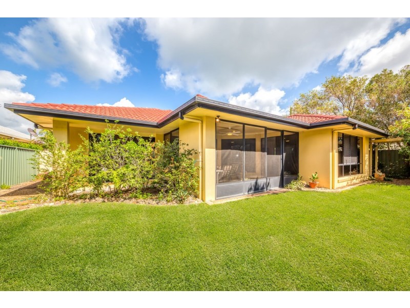 6 Seabreeze Avenue, Banksia Beach QLD 4507