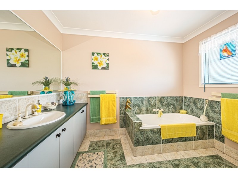 67 Cosmos Avenue, Banksia Beach QLD 4507
