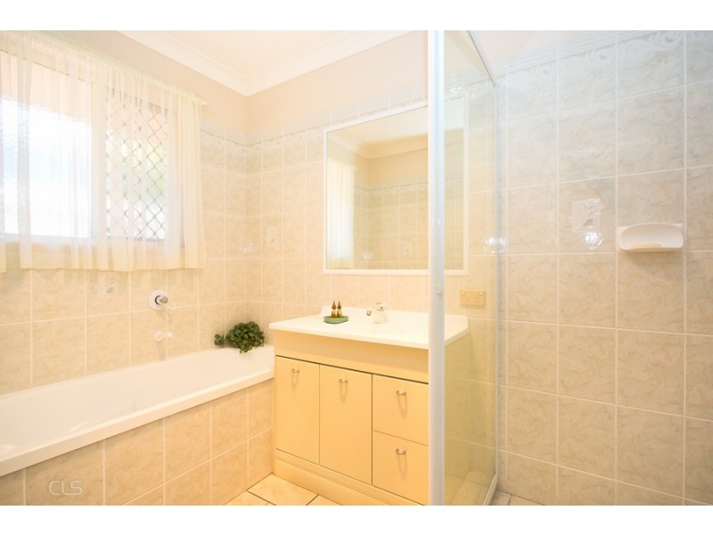 37 Schooner Court, Banksia Beach QLD 4507