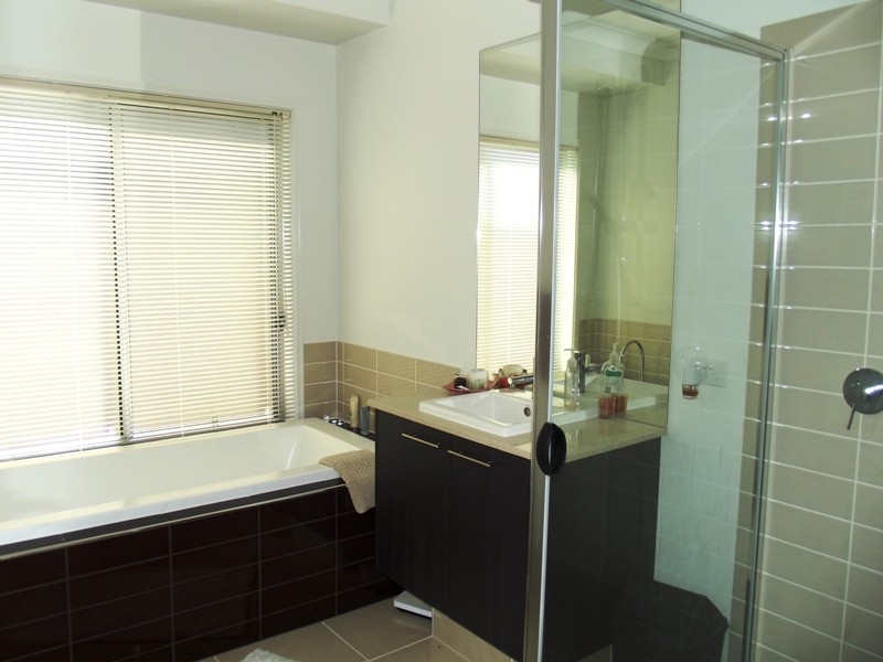 12 The Landing, Banksia Beach QLD 4507