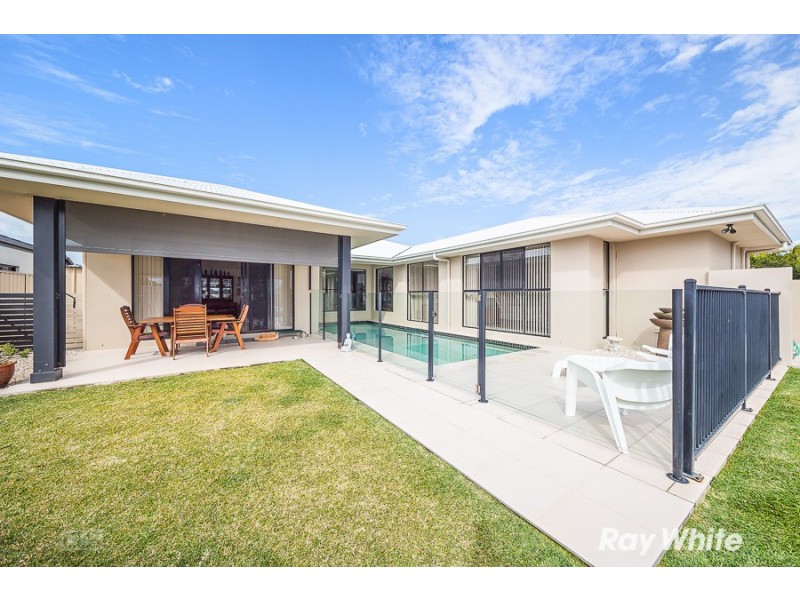 16 Pectoral Place, Banksia Beach QLD 4507