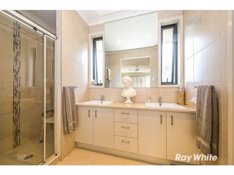 16 Pectoral Place, Banksia Beach QLD 4507