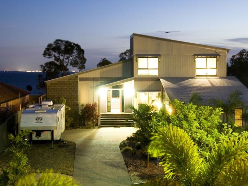 Sandstone Point QLD 4511