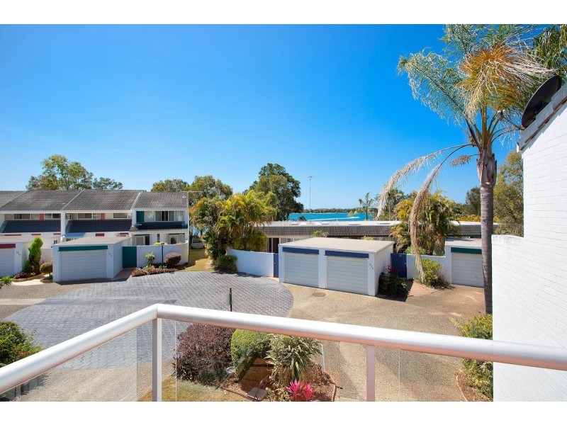 22B Spinnaker Drive, Spinnaker Sound, Sandstone Point QLD 4511