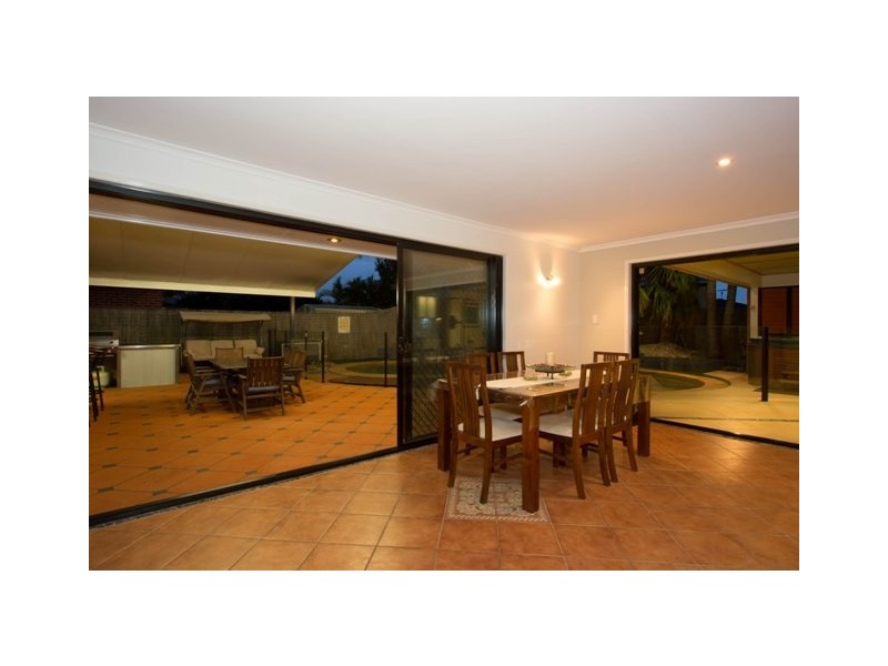 6 Malva Ct, Bongaree QLD 4507