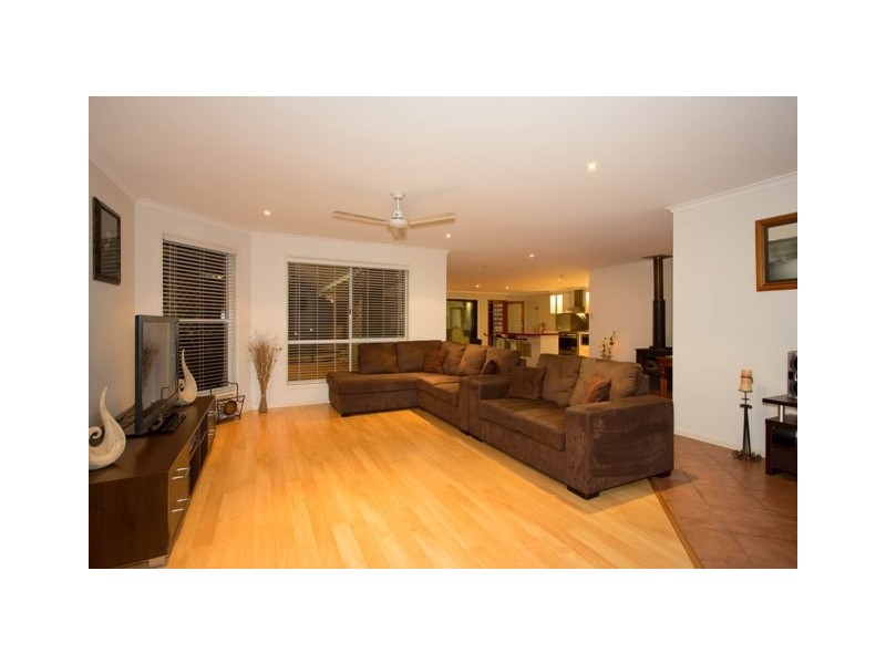 6 Malva Ct, Bongaree QLD 4507