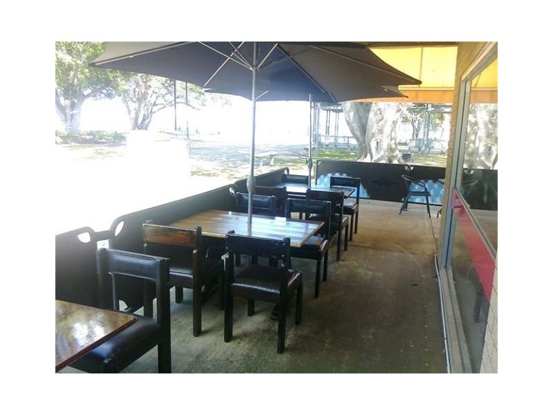 3 First Ave ( FLAMING MALS), Bongaree QLD 4507