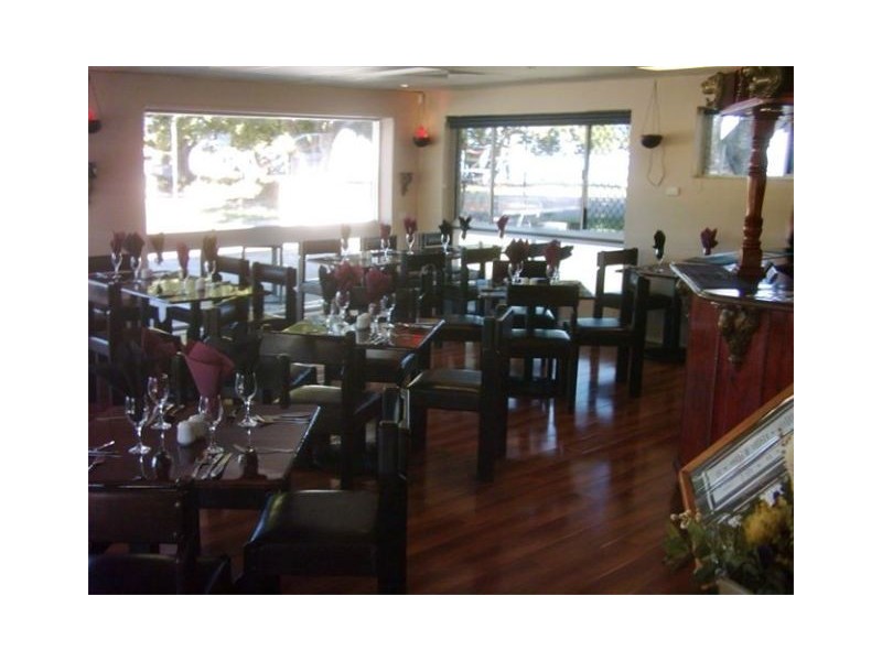 3 First Ave ( FLAMING MALS), Bongaree QLD 4507