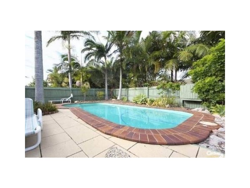 Sandstone Point QLD 4511