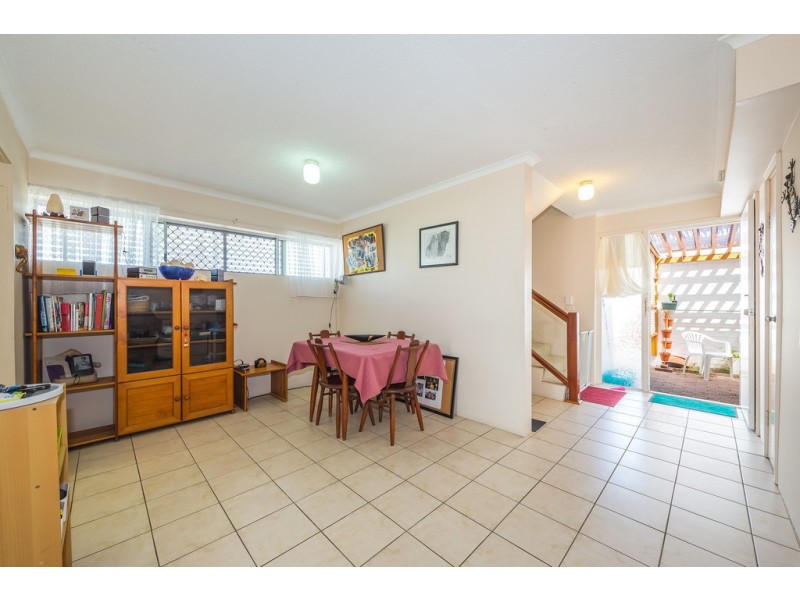 30A/ 16 Spinnaker Drive, Sandstone Point QLD 4511
