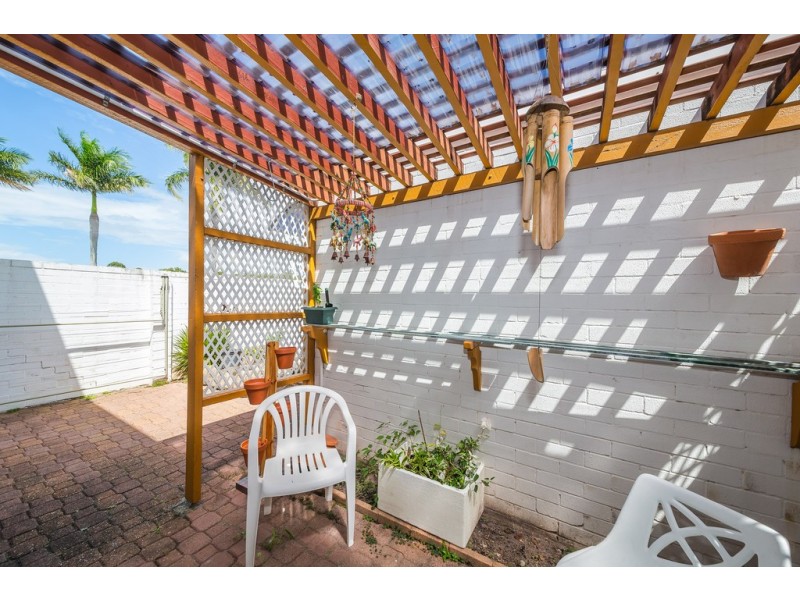 30A/ 16 Spinnaker Drive, Sandstone Point QLD 4511