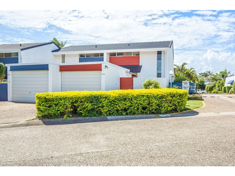 30A/ 16 Spinnaker Drive, Sandstone Point QLD 4511