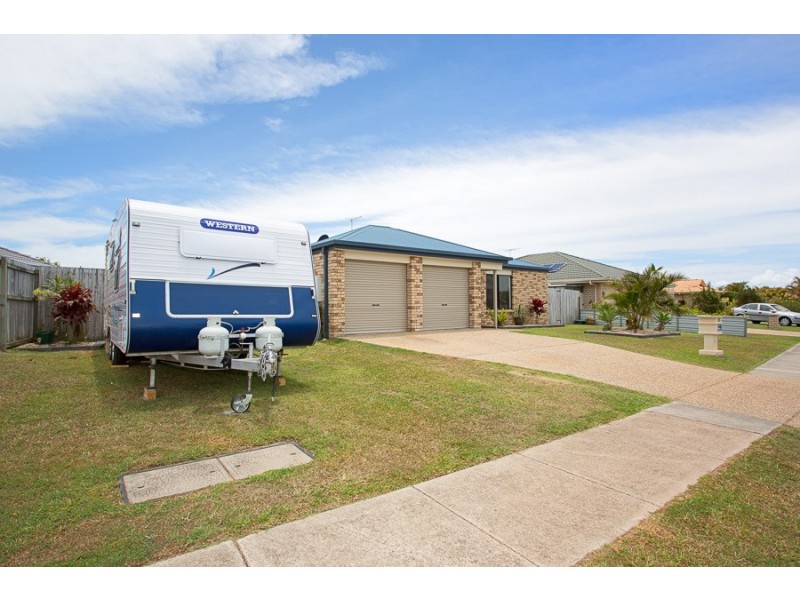 110 Carpenter Way, Sandstone Point QLD 4511