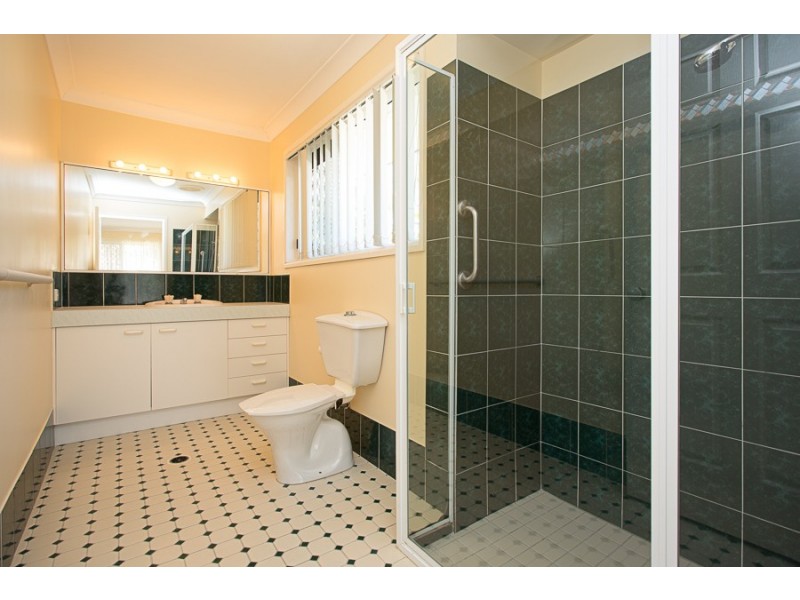 3 Jasmin Dr, Bongaree QLD 4507