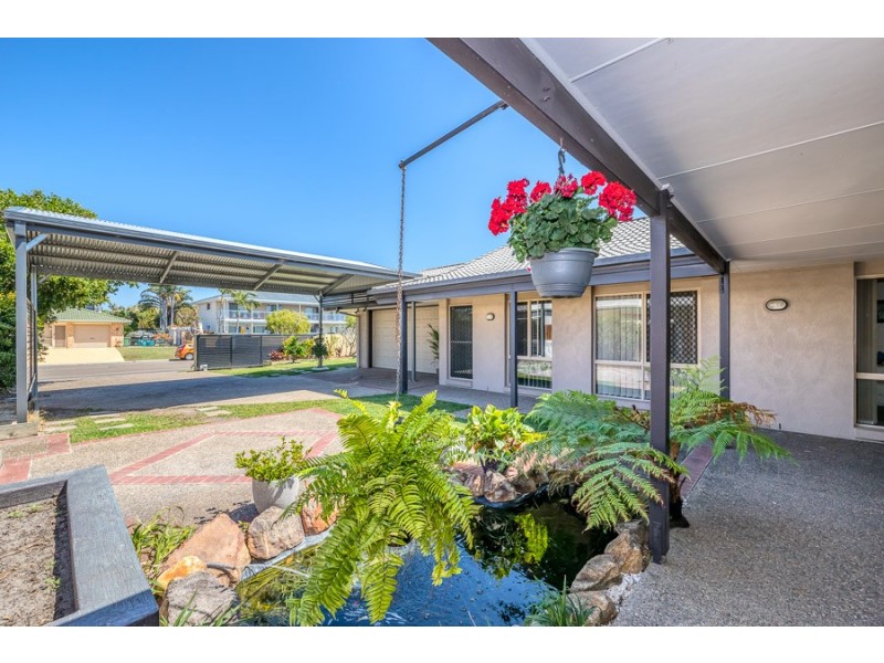 4 Pacific Drive, Banksia Beach QLD 4507