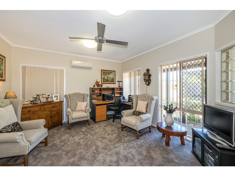 4 Pacific Drive, Banksia Beach QLD 4507