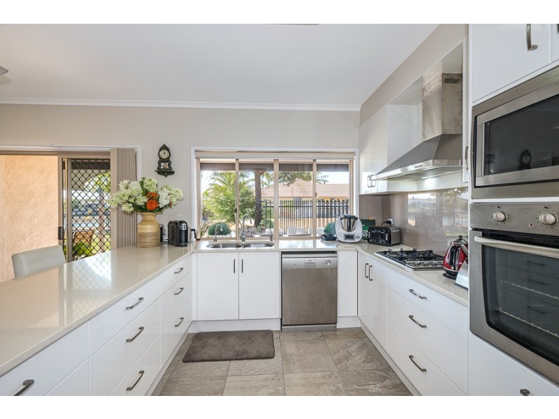 4 Pacific Drive, Banksia Beach QLD 4507