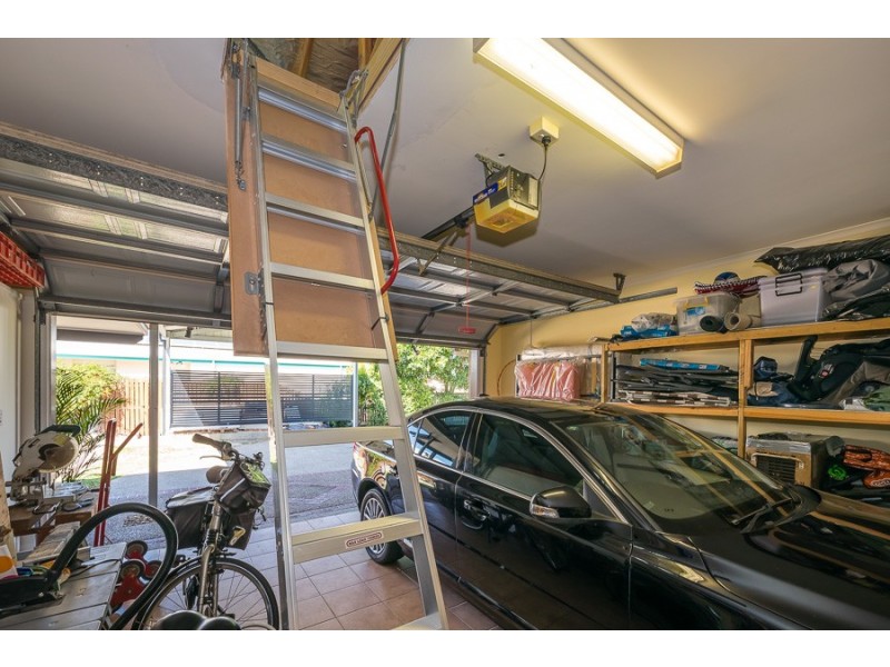 4 Pacific Drive, Banksia Beach QLD 4507