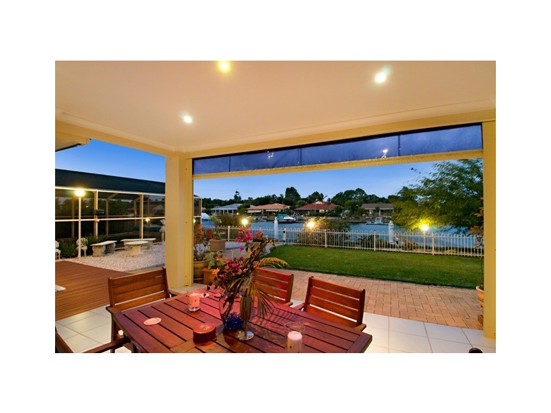 1 Castaway Court, Banksia Beach QLD 4507