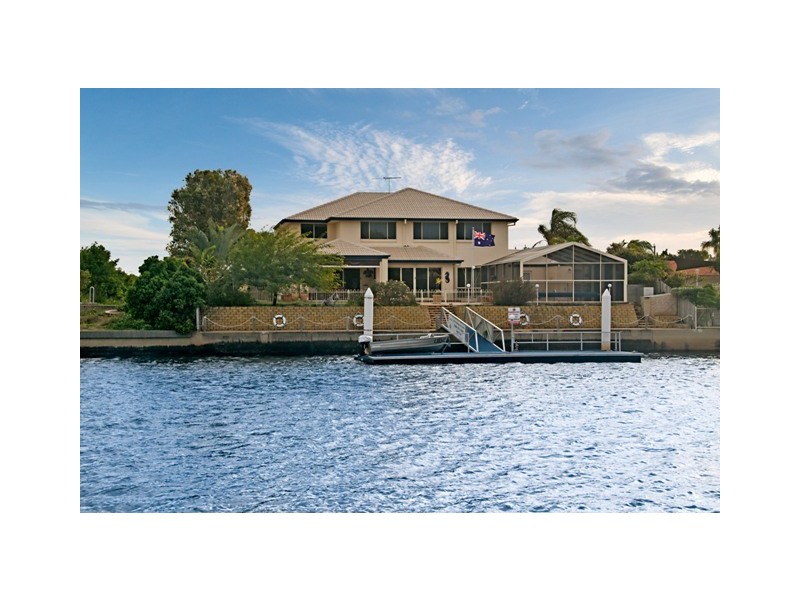 1 Castaway Court, Banksia Beach QLD 4507