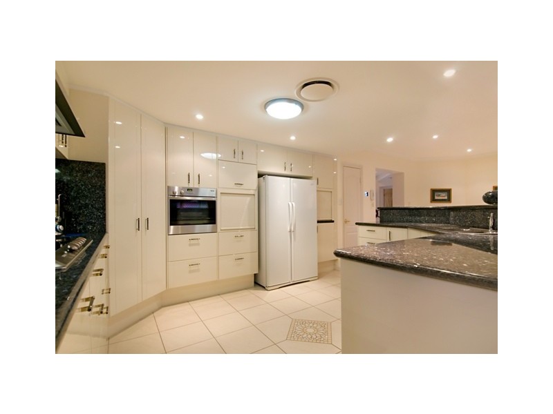 1 Castaway Court, Banksia Beach QLD 4507