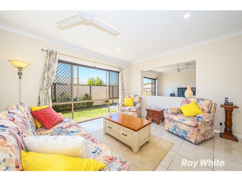 14 Sinclair Place, Ningi QLD 4511