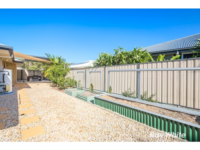 14 Sinclair Place, Ningi QLD 4511