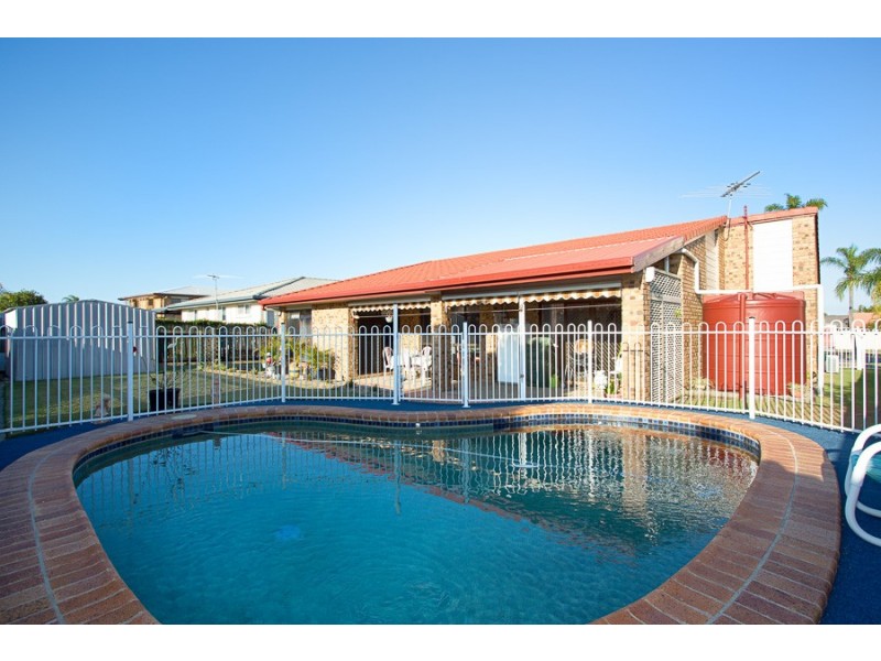 Sandstone Point QLD 4511