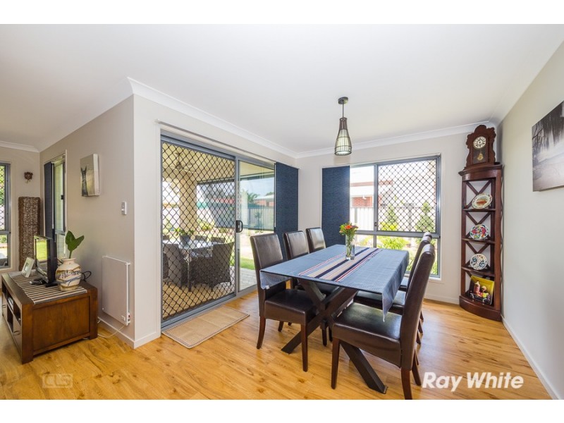 8 Sinclair Place, Ningi QLD 4511