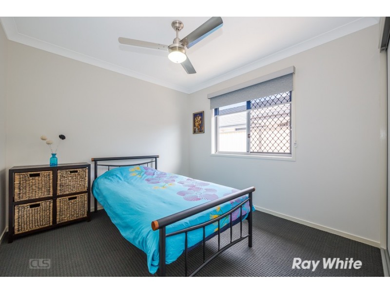 8 Sinclair Place, Ningi QLD 4511