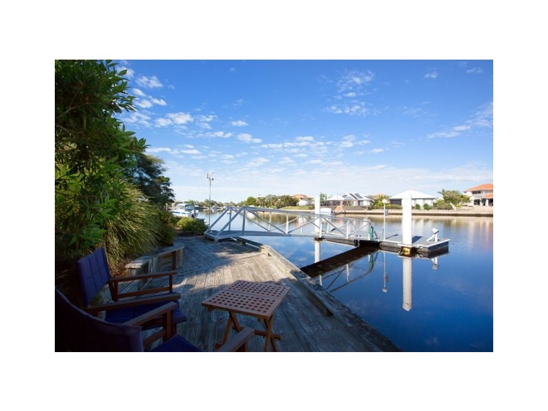 18 Trimaran Court, Banksia Beach QLD 4507