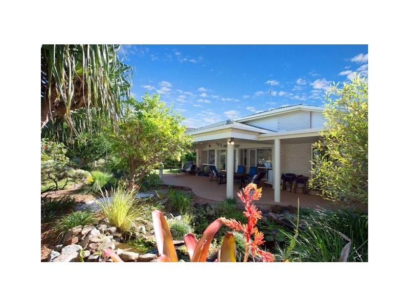 18 Trimaran Court, Banksia Beach QLD 4507