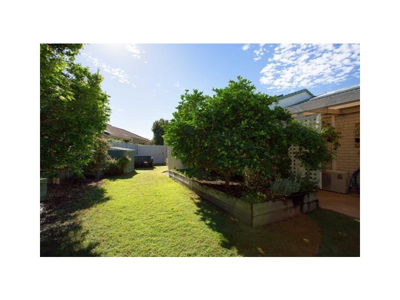 18 Trimaran Court, Banksia Beach QLD 4507