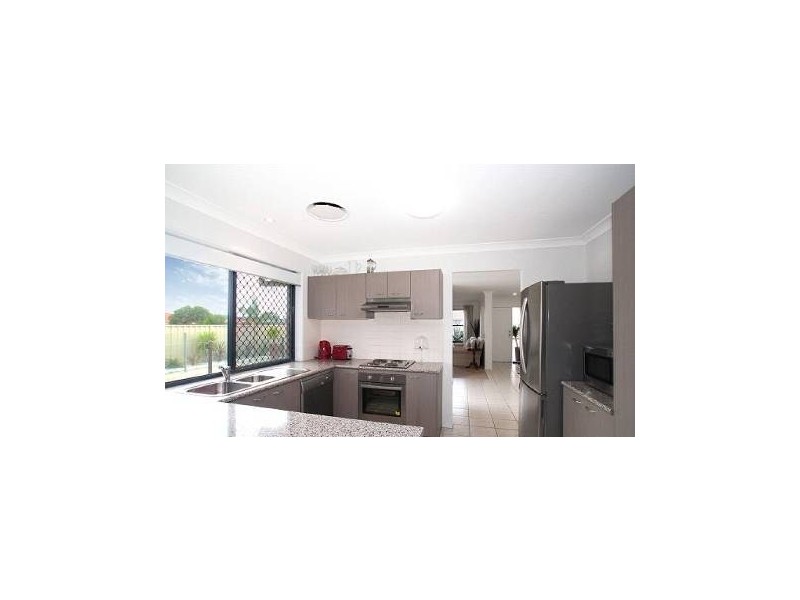 Sandstone Point QLD 4511