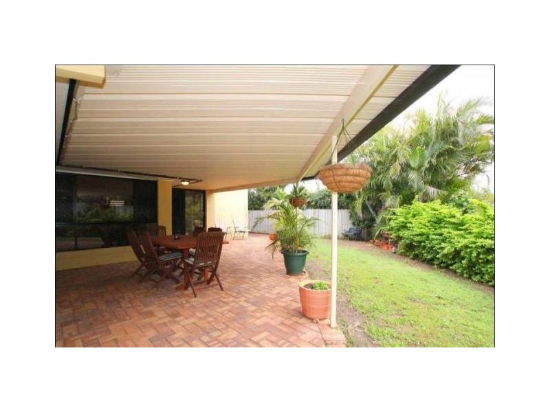 Sandstone Point QLD 4511