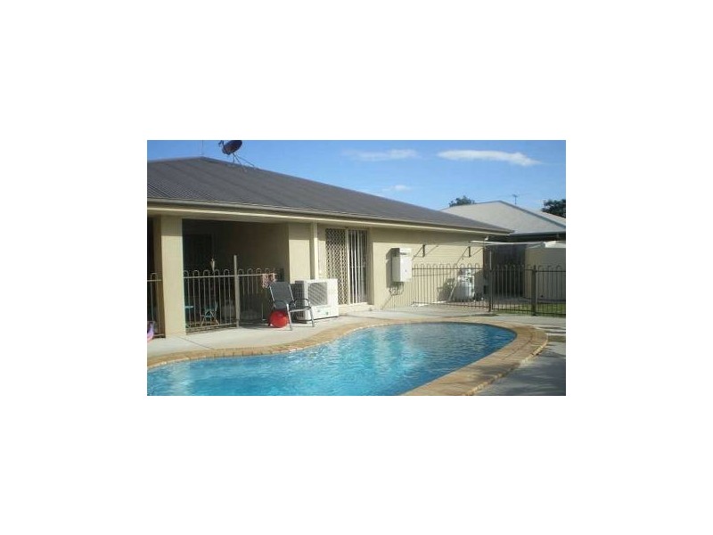 Sandstone Point QLD 4511