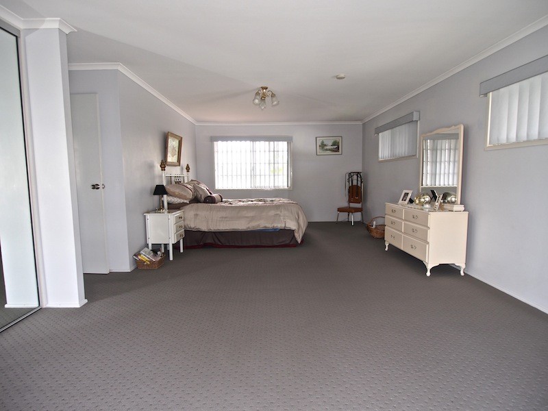 10 Plymouth Street, Banksia Beach QLD 4507