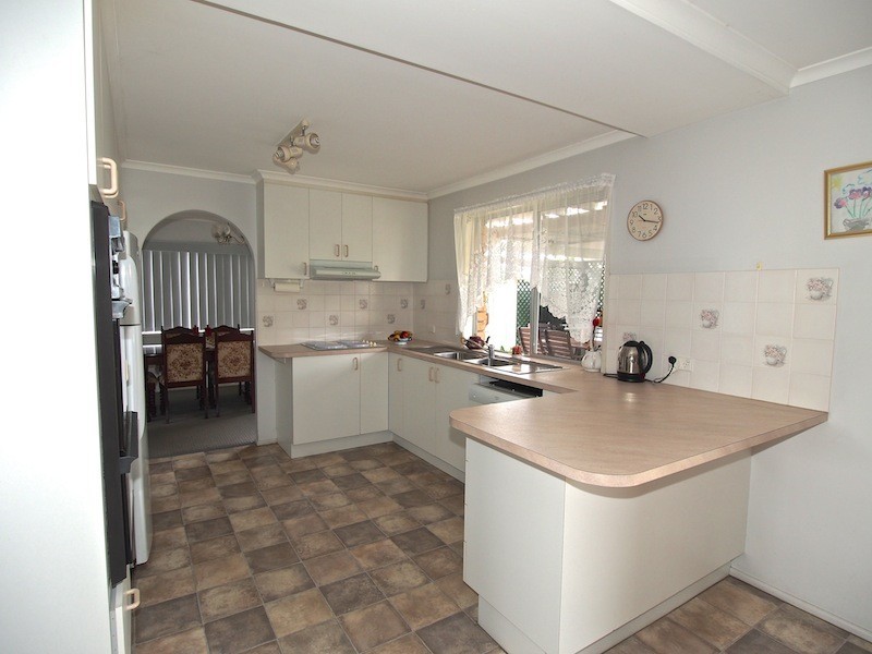 10 Plymouth Street, Banksia Beach QLD 4507