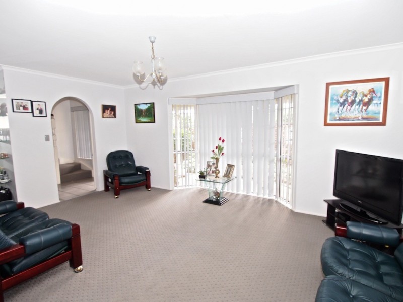 10 Plymouth Street, Banksia Beach QLD 4507