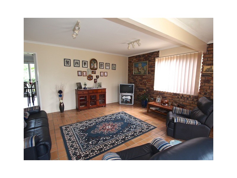 10 Plymouth Street, Banksia Beach QLD 4507