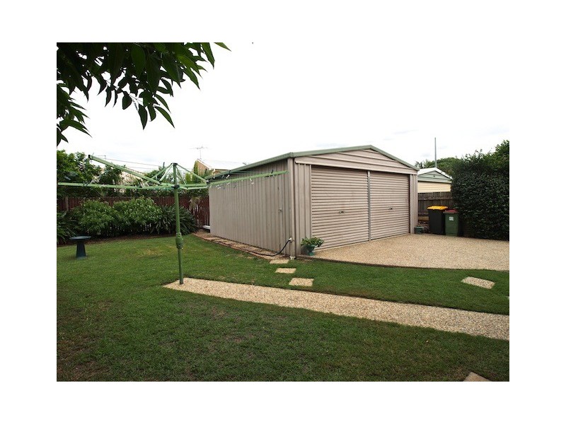 10 Plymouth Street, Banksia Beach QLD 4507