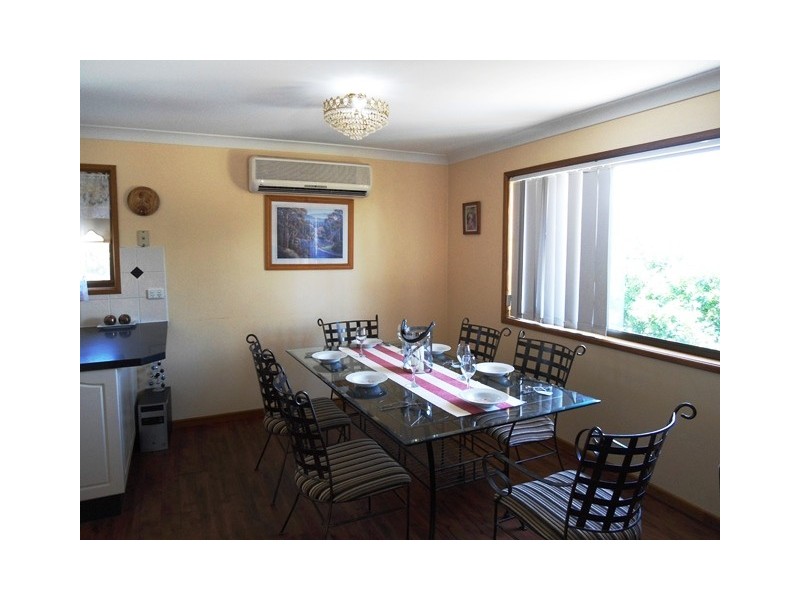 17 Endeavour Drive, Banksia Beach QLD 4507