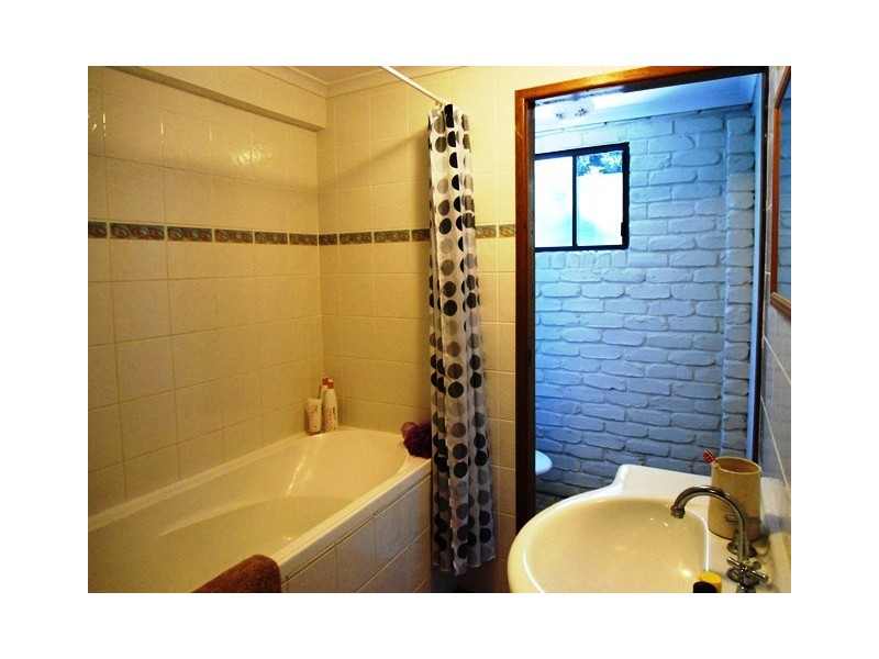 17 Endeavour Drive, Banksia Beach QLD 4507