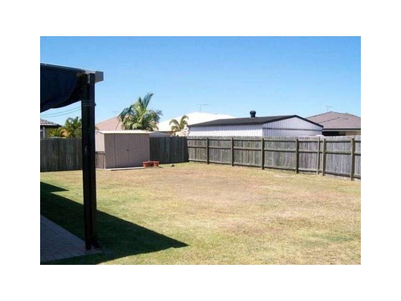 251 Bestmann Road, Sandstone Point QLD 4511