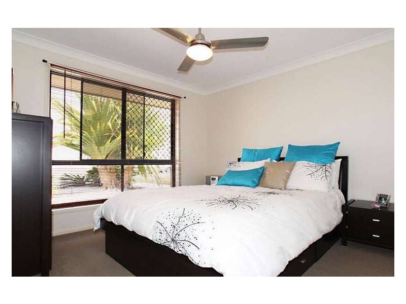Sandstone Point QLD 4511