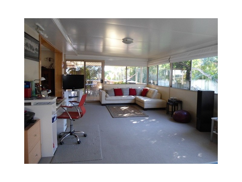 Sandstone Point QLD 4511