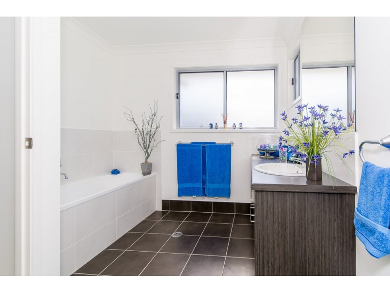 51 Dunebean Drive, Banksia Beach QLD 4507