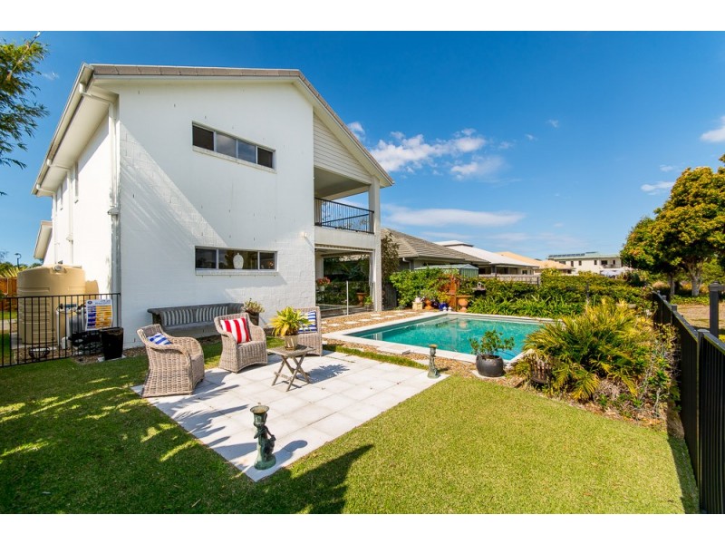51 Dunebean Drive, Banksia Beach QLD 4507