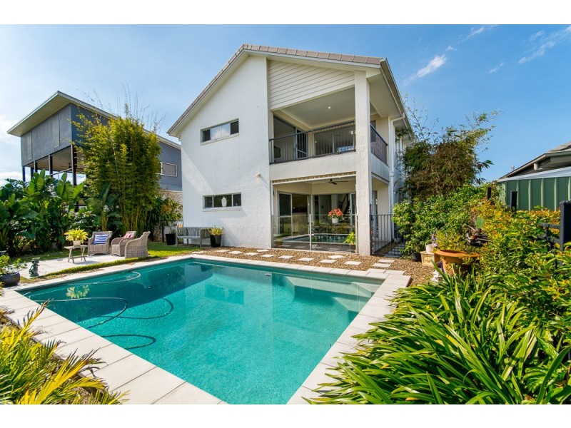 51 Dunebean Drive, Banksia Beach QLD 4507