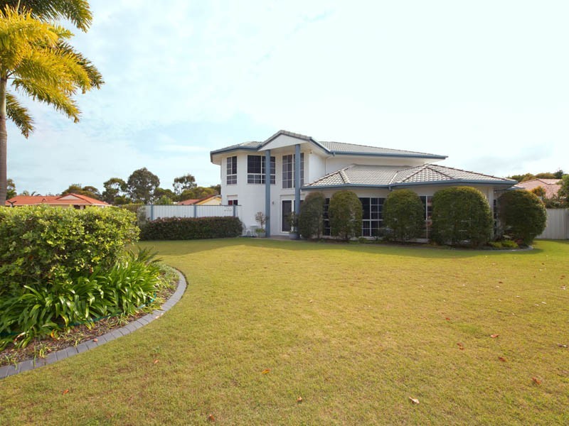 2 Windward Place, Banksia Beach QLD 4507